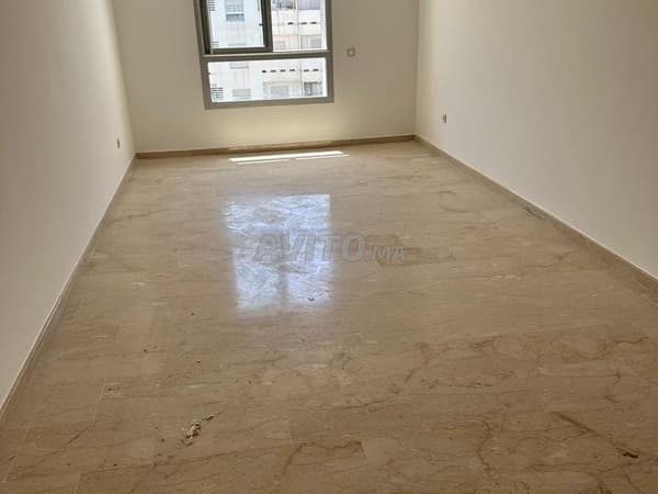 Appartement 56m2, résidence fermée, à louer.