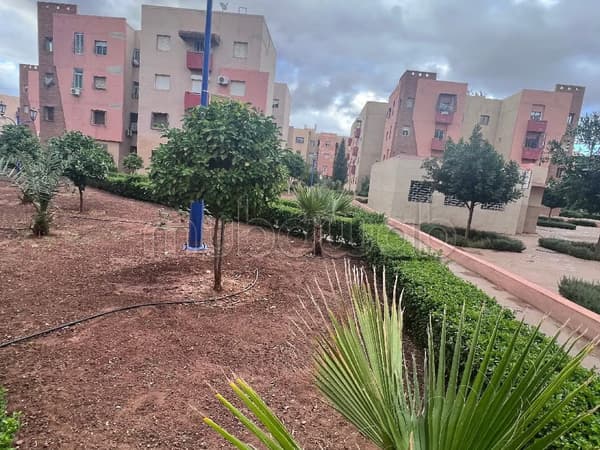 Vend appartement à Les Portes de Marrakech. 3 chambres. Bien meublé
