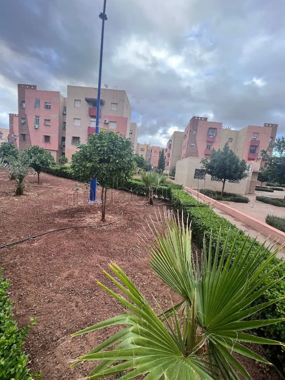 Vend appartement à Les Portes de Marrakech. 3 chambres. Bien meublé