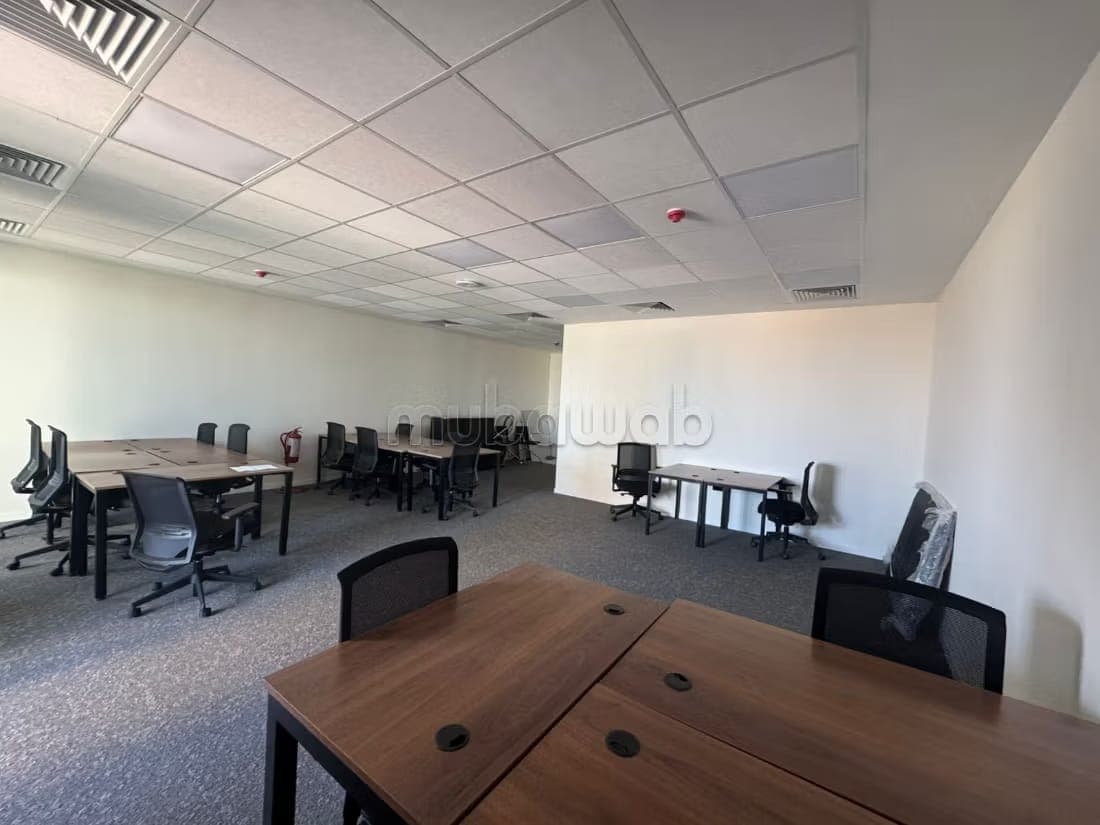 Bureau Prime 70 M² Aménagé Meublé Neuf