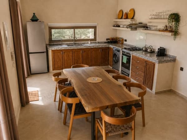 Luxury furnished villa with swimming pool and garden