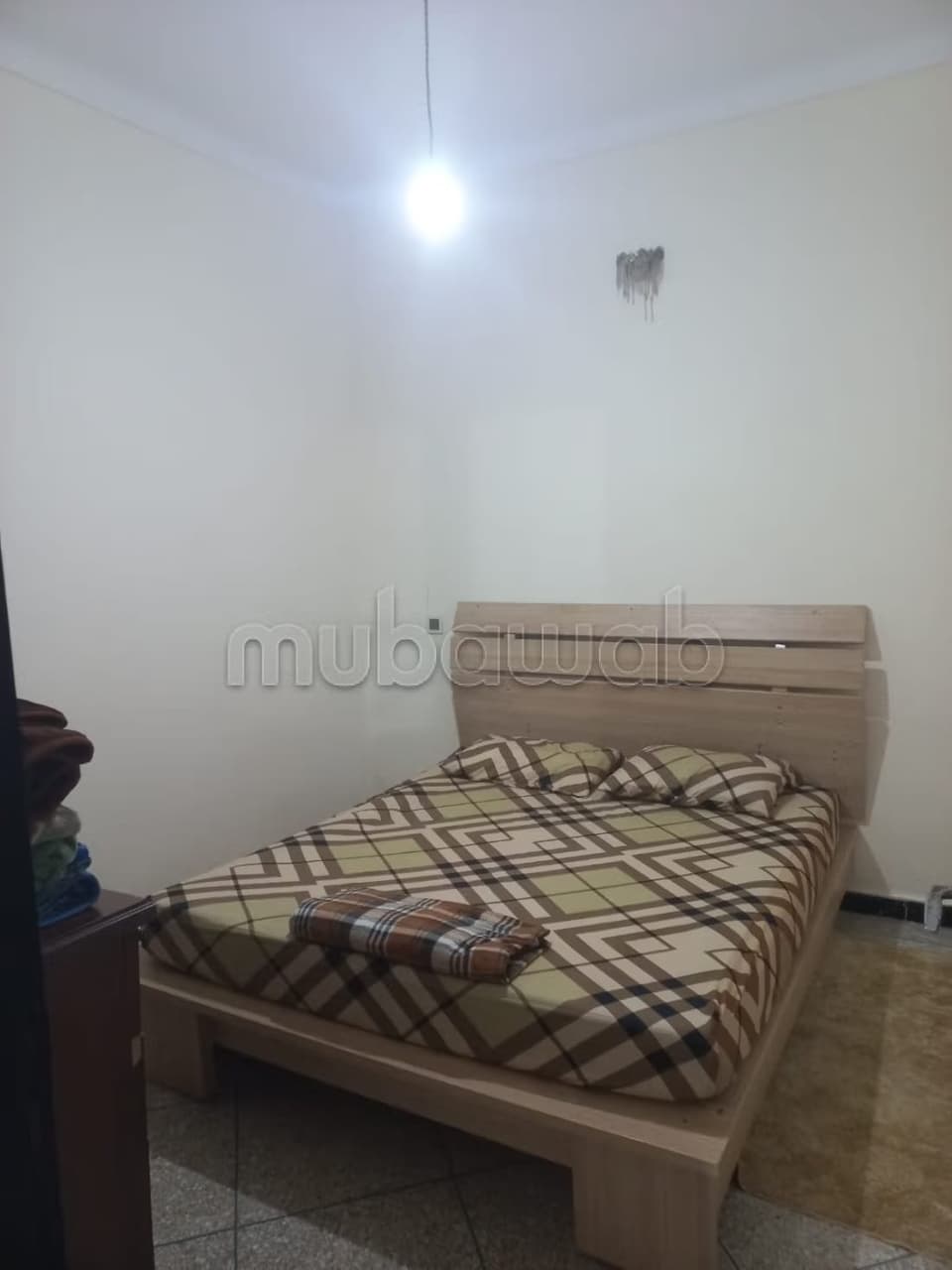 تأجير شقة بالمركز. 2 غرفة مريحة. موقد مع فرن