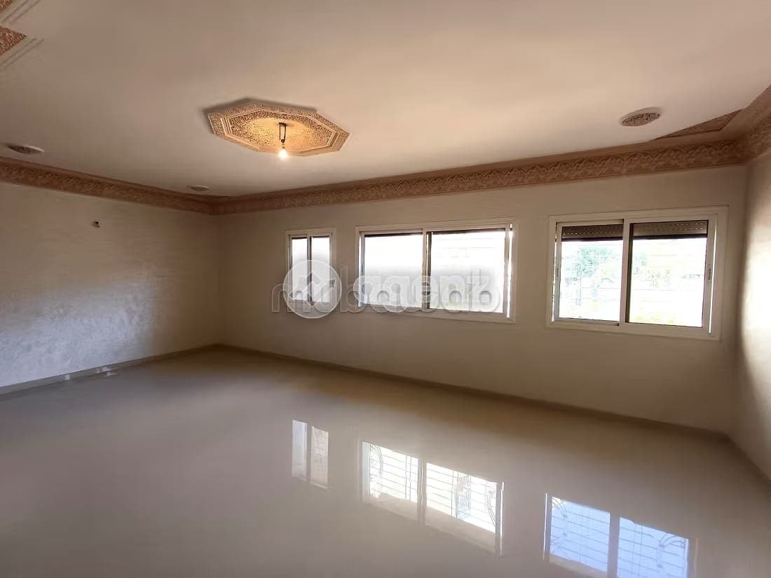 Duplex for sale 222 m², 4 bedrooms Riad Fès