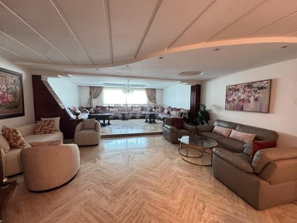 Grand appartement meublé à louer – Bd Ghandi