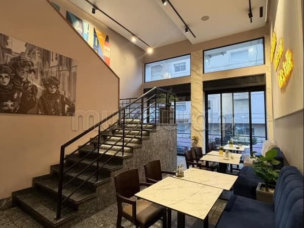 Restaurant à vendre à Californie 270 m²