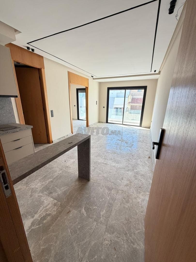 Leerstehendes Studio zur Miete in Hôpitaux
