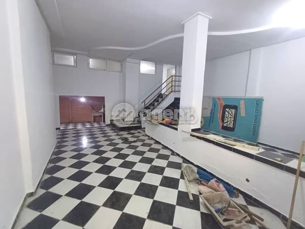 Commerce à vendre 87 m² Oasis Casablanca