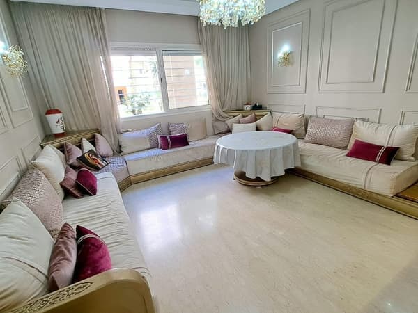 Appartement 107 m² à louer à Casablanca Oasis