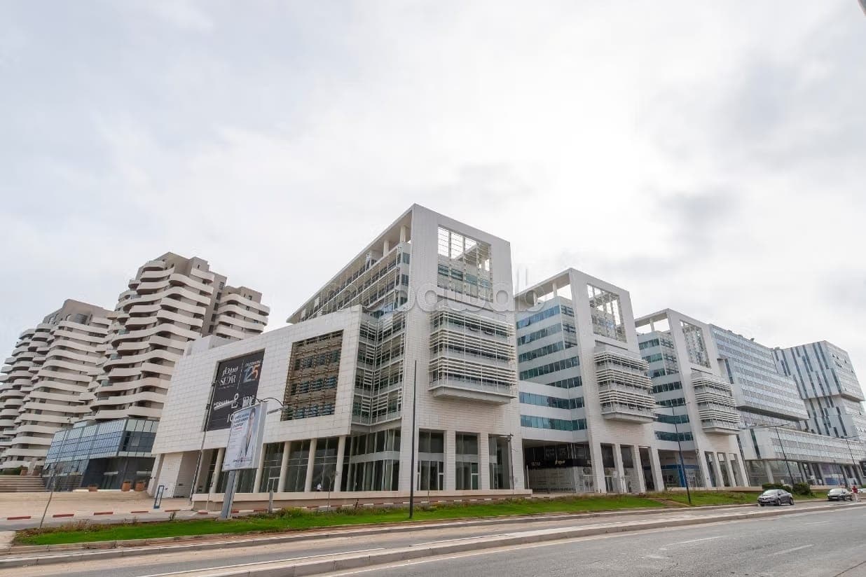 Bureau privé à louer pour 1 à CASABLANCA, Marina