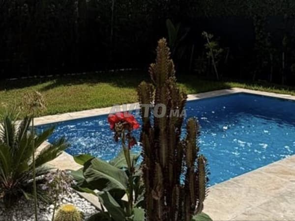À LOUER VILLA MEUBLÉE MODERNE À DAR BOUAZZA
