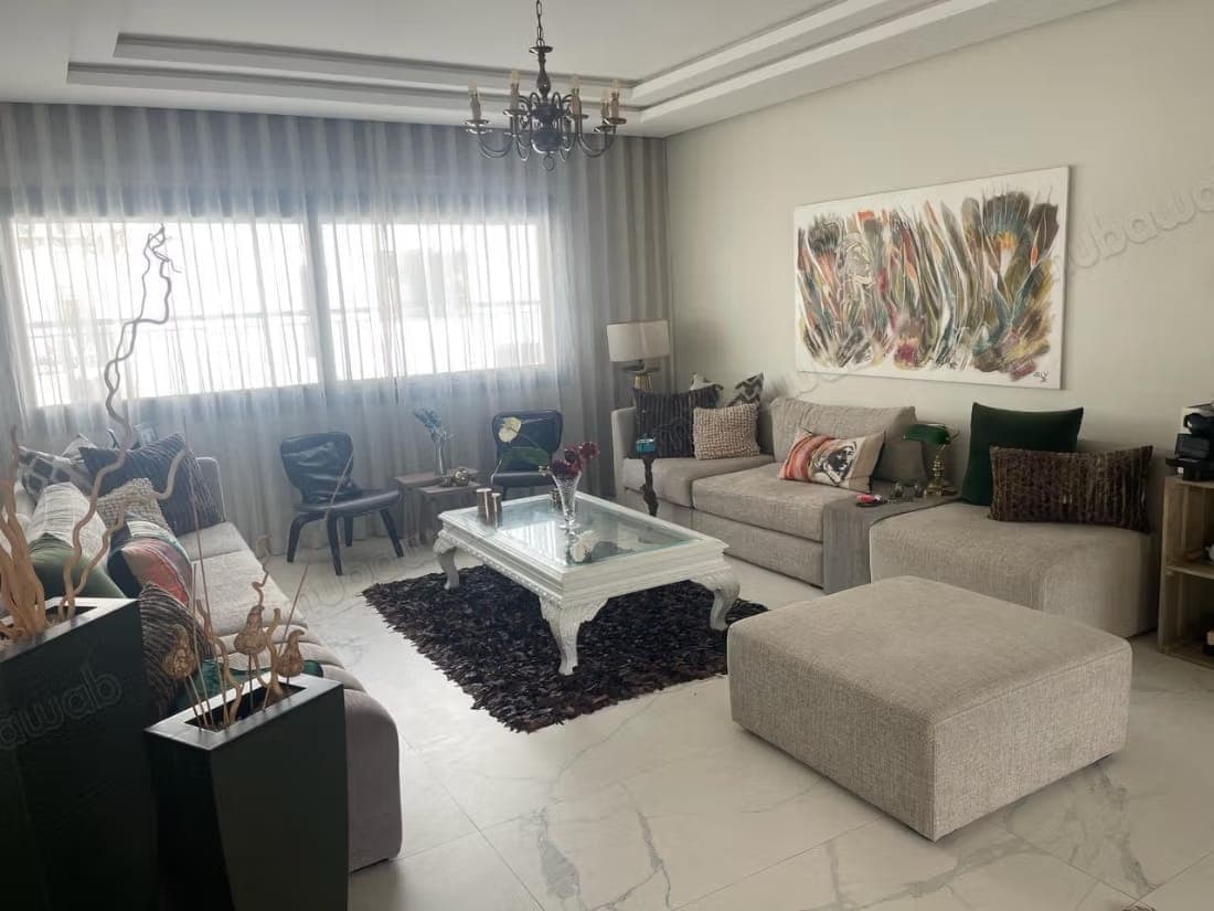 للإيجار استوديو مفروش بدون مواجهة في حي Les Princesses