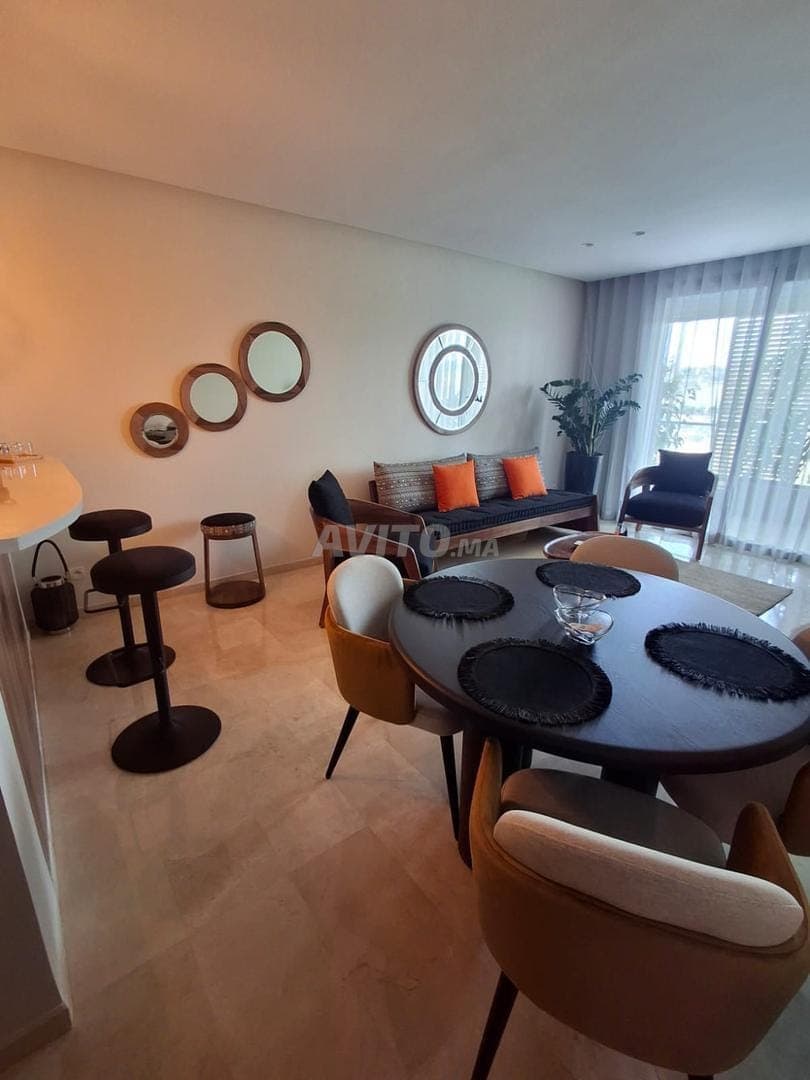 Studio spacieux meublé à louer – Dar Bouazza