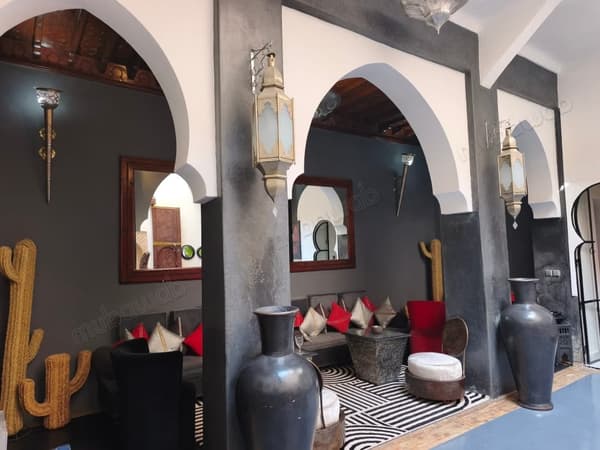 Somptueux riad titré de 132 M2 au sol