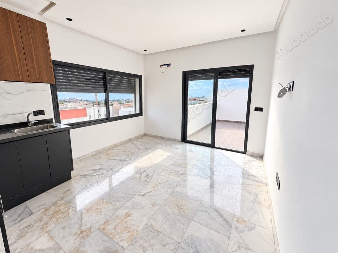 Appartement vide à Roches Noires