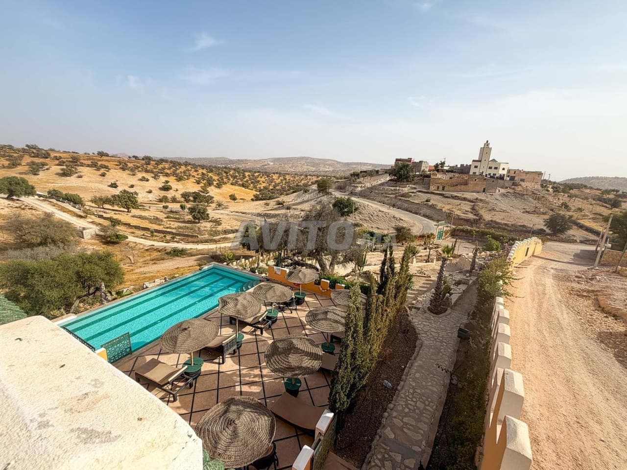Kasbah à vendre à Timsal – 4 256 m² avec piscine