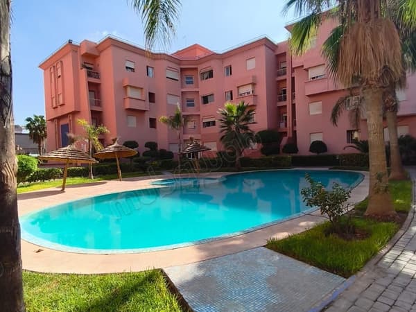 Bel appartement a vendre avec piscine route de casa