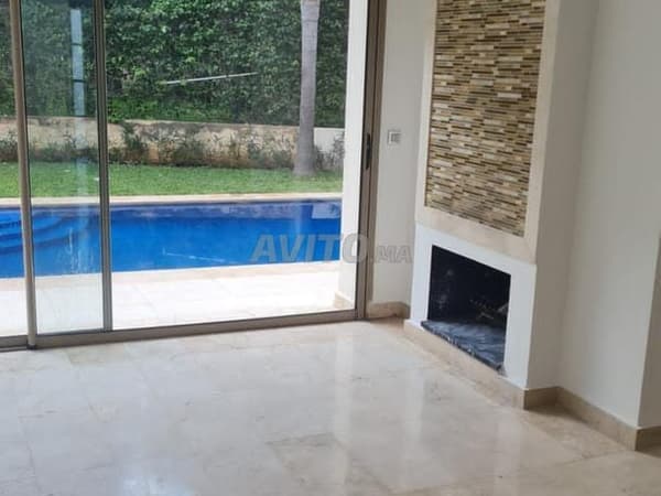 Luxe villa te huur met zwembad