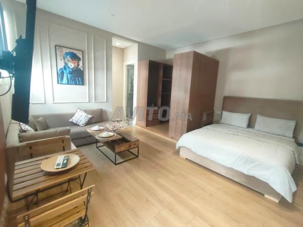 Furnished Studio with Terrace Mers Sultan TRAM