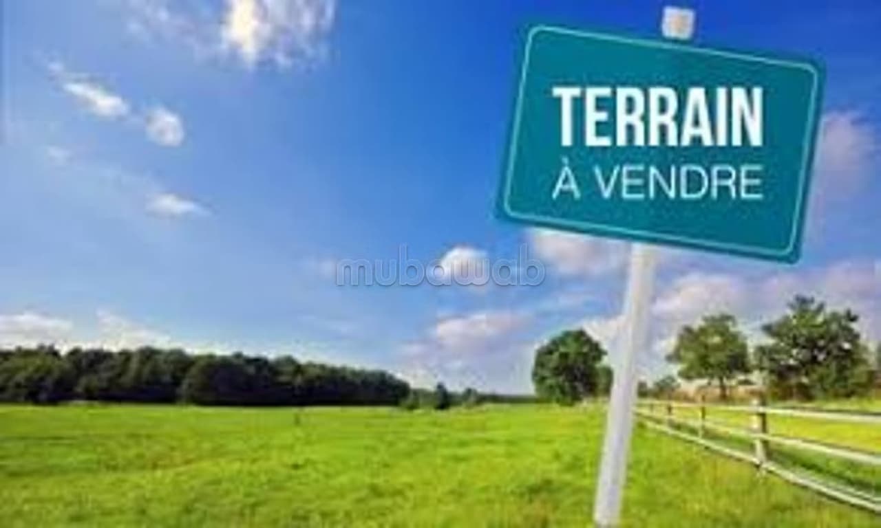 A vendre terrain de1700m2 situe au cœur deSouissi