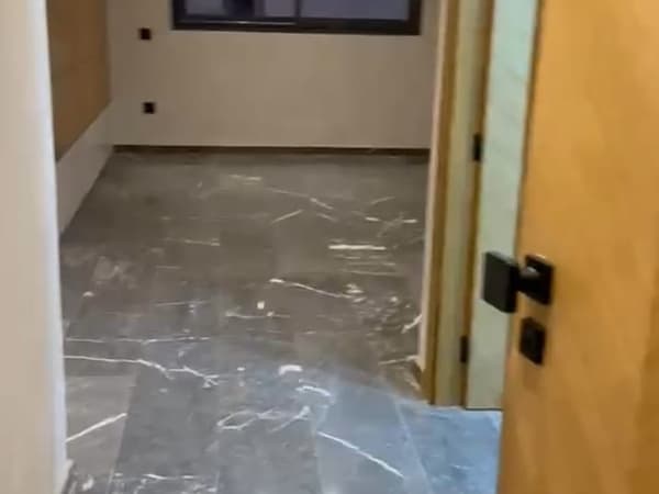 Appartement non meublé à louer au mois