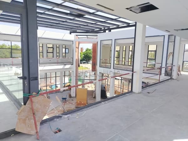 Plateaux de bureaux 1550 m² à louer a HAY RIAD