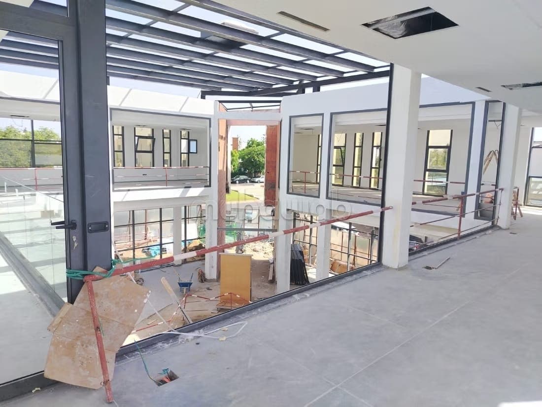 Plateaux de bureaux 1550 m² à louer a HAY RIAD