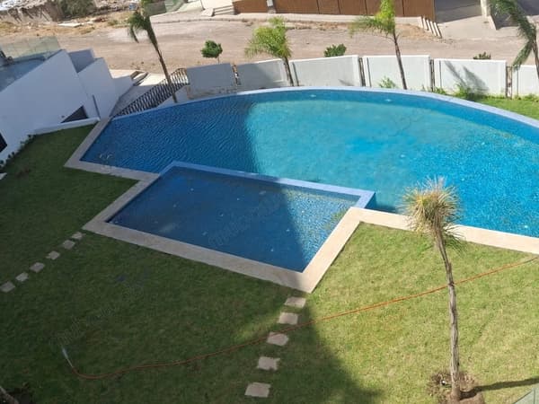 Appartement vue piscine à vendre à Malabata Hills