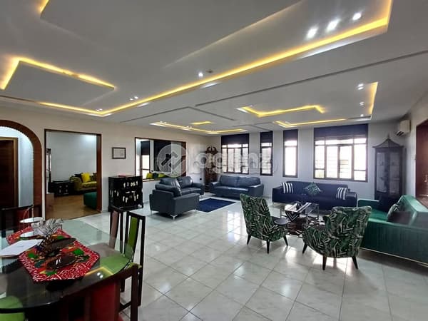 Wohnung zu verkaufen 275 m², 3 Schlafzimmer Champ de course Fès