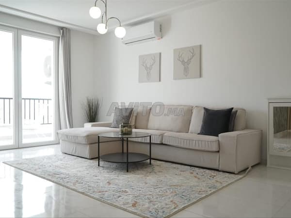 Appartement te koop met zwembad en parking
