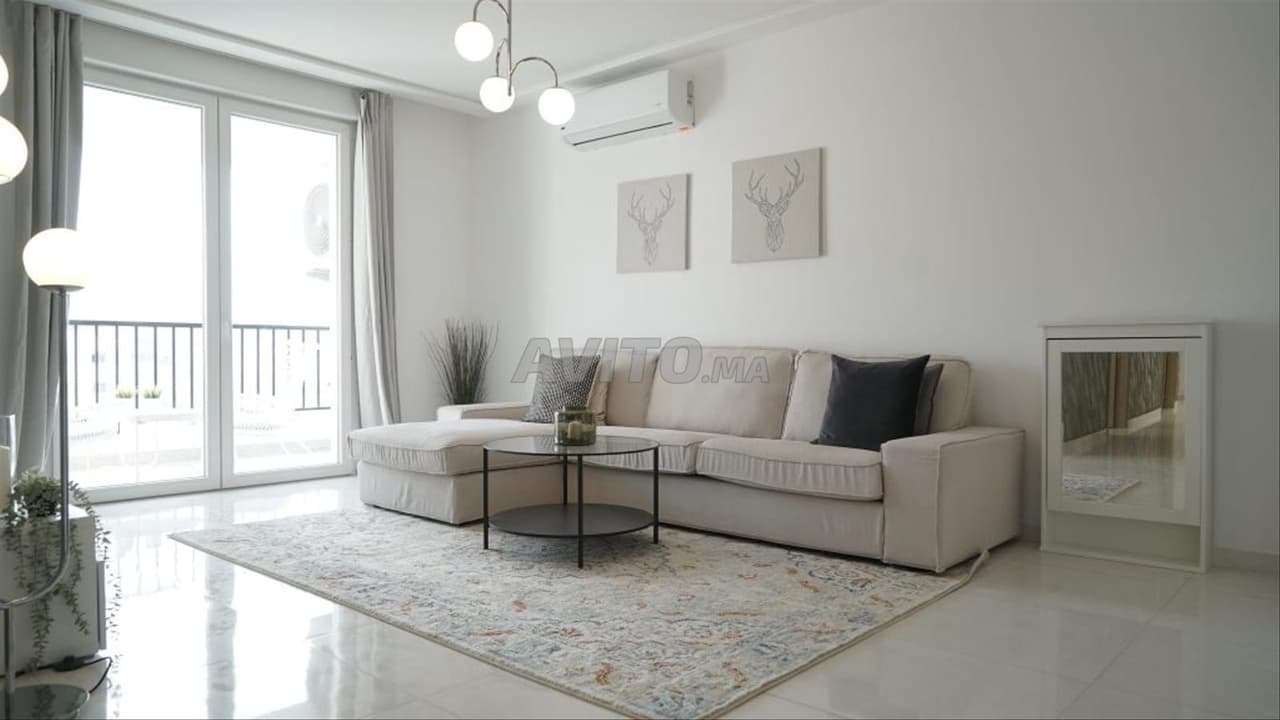 Appartement te koop met zwembad en parking