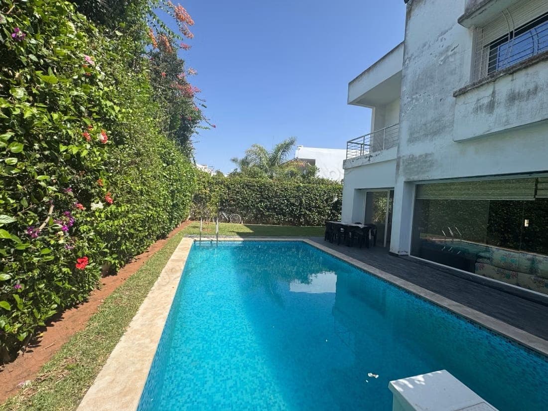 Villa di lusso in vendita a Dar Bouazza. 4 locali