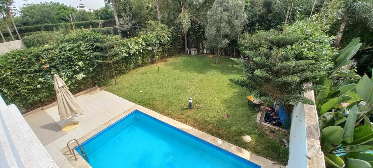 فيلا مزدوجة فاخرة للبيع في Ville Verte. المساحة 571 م² ومساحة مبنية 300 م²…