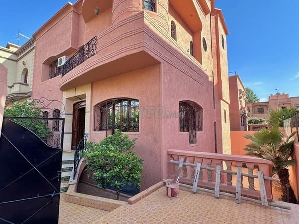 Villa à vendre Riad Salam Marrakech – 300 m²