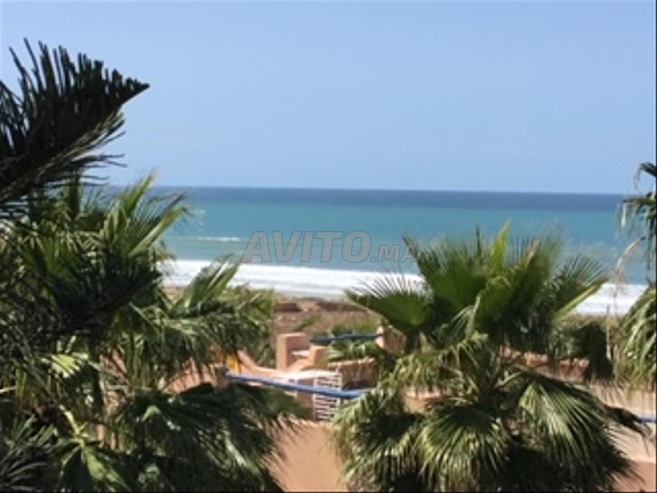 فيلا بإطلالة على المحيط والجبل