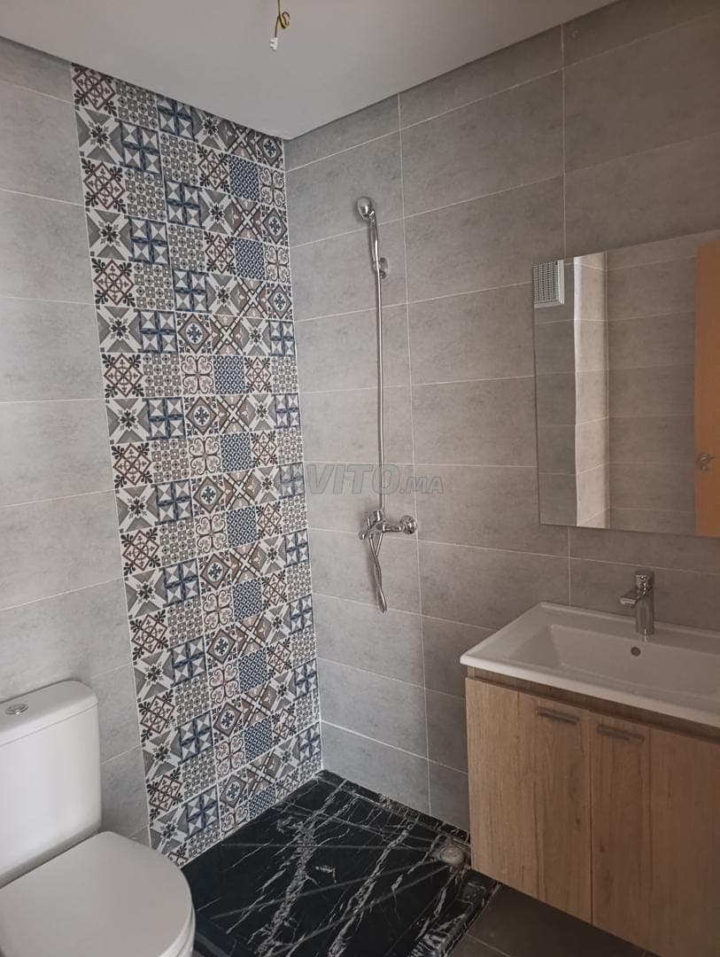 Appartement à vendre complexe Marwa gare routière étage 4 sans intermédiaire