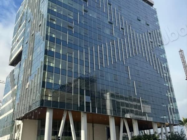 Bureau de 155 M² à Louer à CFC