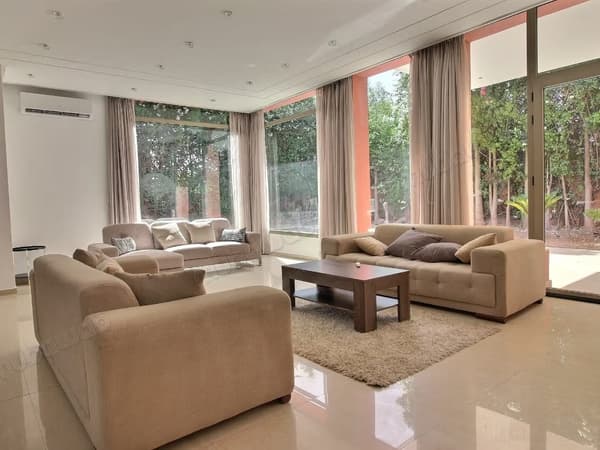 Villa Familiale – Emplacement Premium à l’Agdal