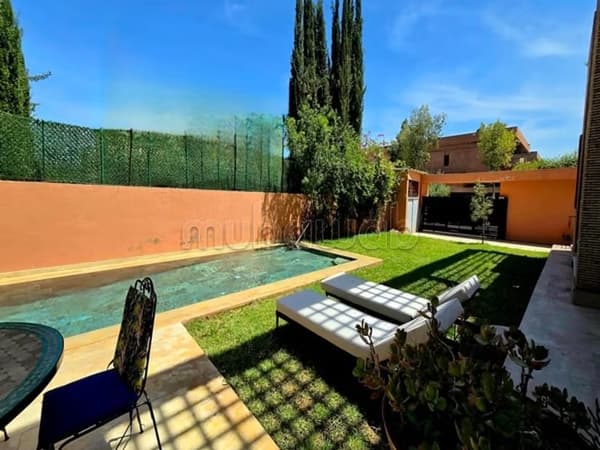 Belle villa moderne à vendre à 5 km de Marrakech