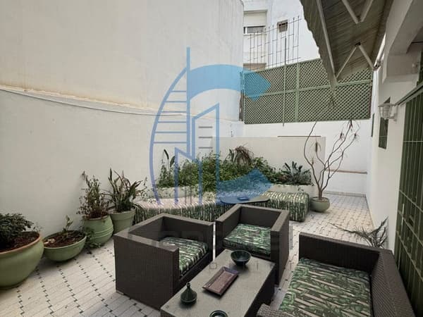À LOUER APPARTEMENT MEUBLÉ TRIANGLE D'OR