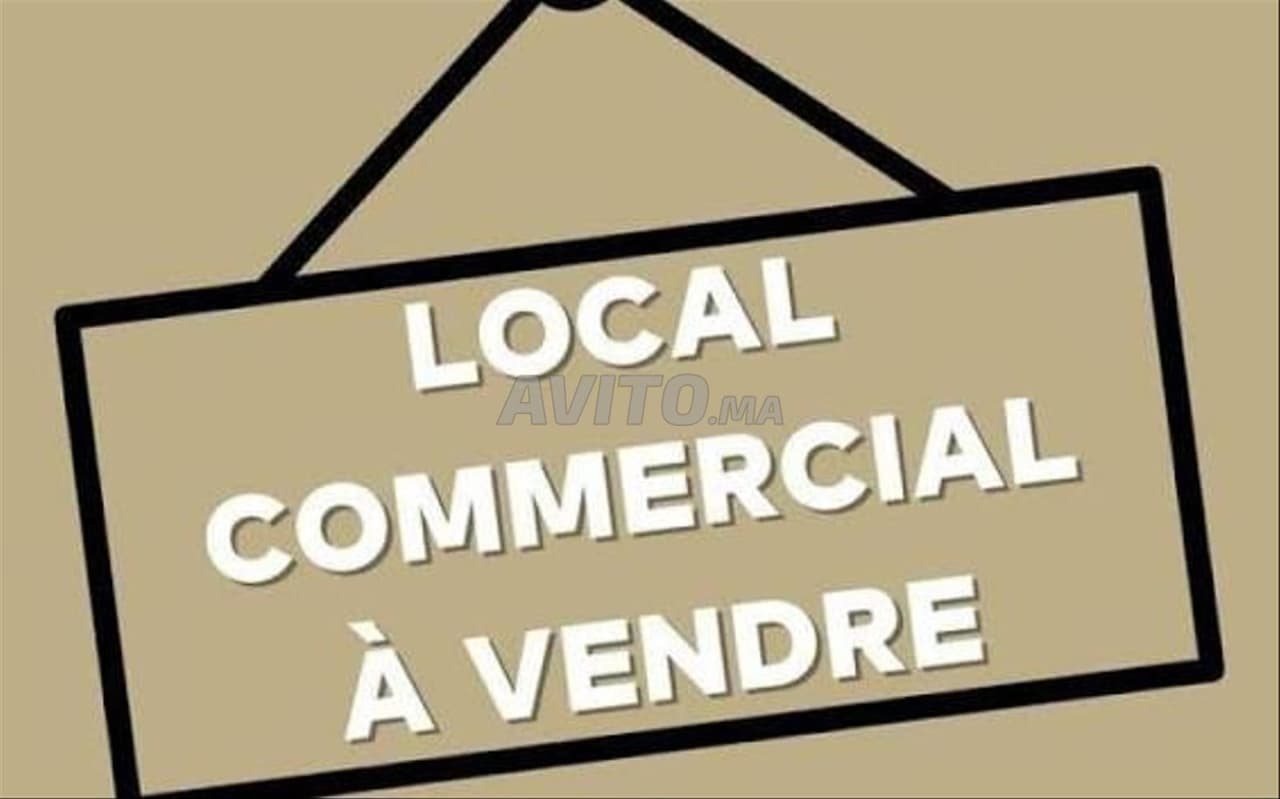 Negozio di 60 m² a Hay Salam in vendita