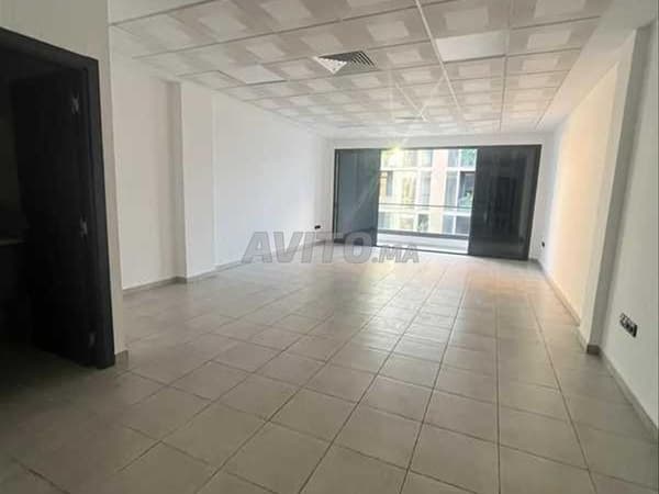 205998-Bureau à louer à 6500DH à Oulfa
