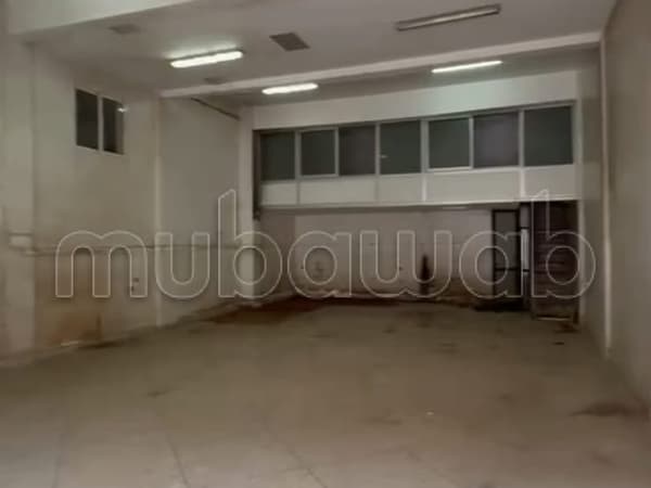 Louez ce local commercial à Route de Safi. Surface de 190 m²