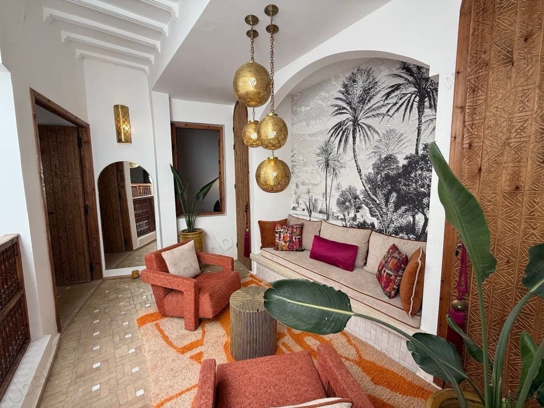 Prachtig riad te koop in Riad Zitoun. 4 comfortabele slaapkamers. Marokkaanse salon, beveiliging