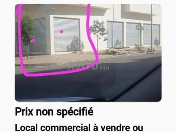 Local commercial à vendre