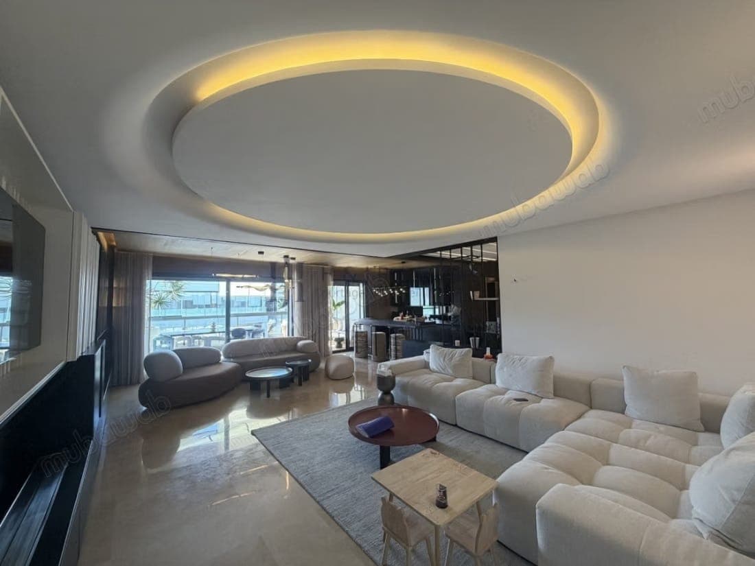 T4 221m² 3 chambres et chambre de personnel