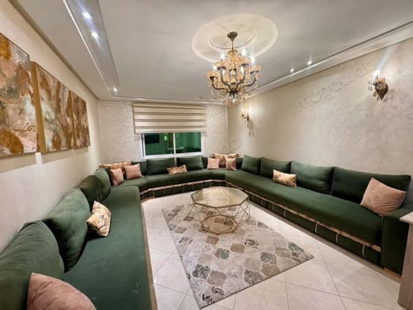 Espacioso apartamento amueblado en alquiler