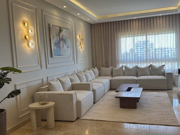 Appartement en location à Souissi. 1 Pièce. Bien meublé