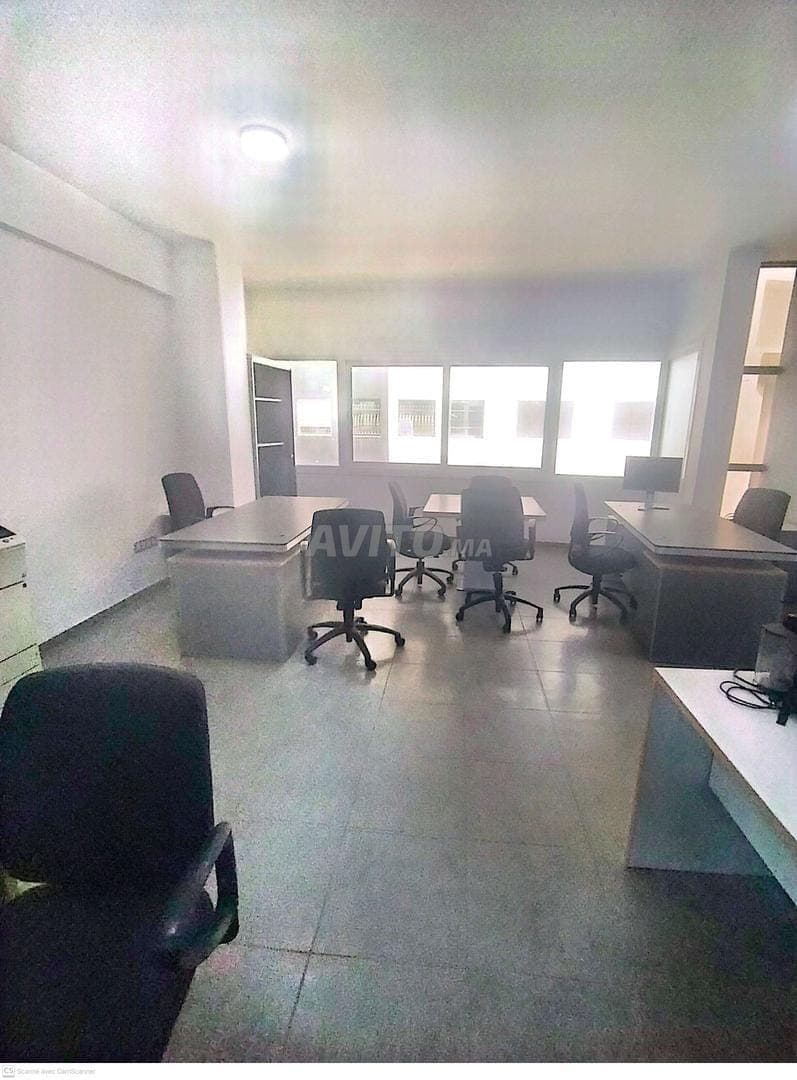 plateau bureau au centre