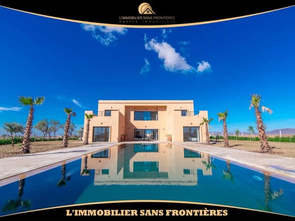Privévilla op 2 hectare in Bourrous Km 25 – 4 suites, zwembad en uitzicht op de Atlas
