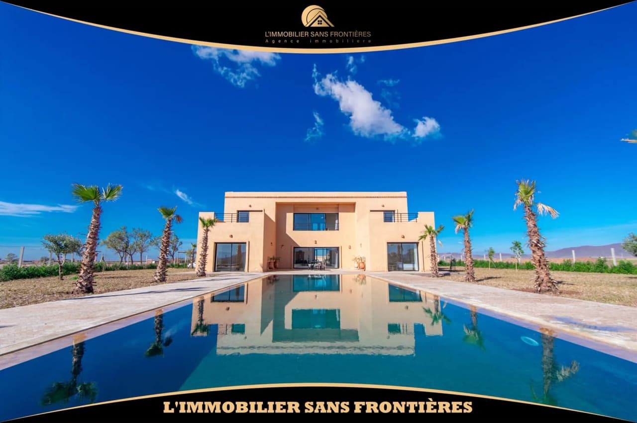 Privévilla op 2 hectare in Bourrous Km 25 – 4 suites, zwembad en uitzicht op de Atlas